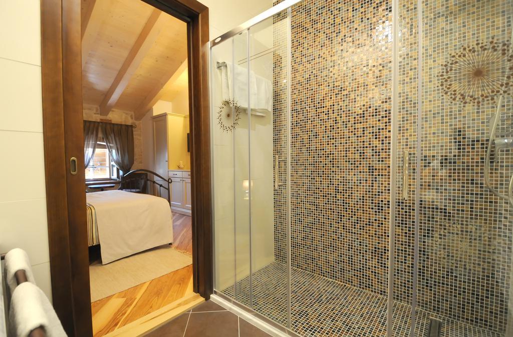 Bed & Breakfast Korta Gira Buici  Chambre photo