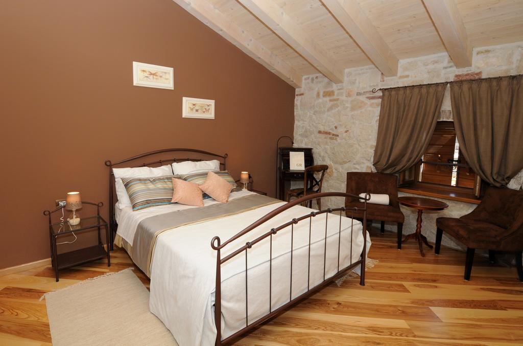 Bed & Breakfast Korta Gira Buici  Chambre photo