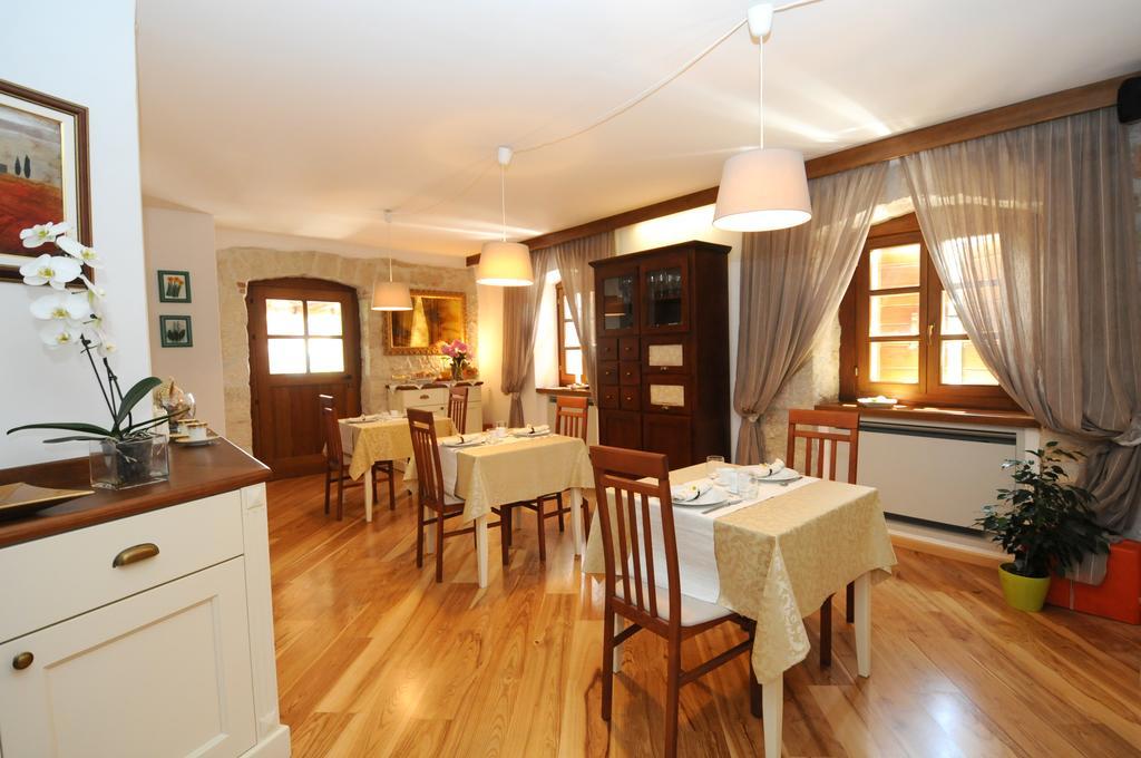 Bed & Breakfast Korta Gira Buici  Extérieur photo